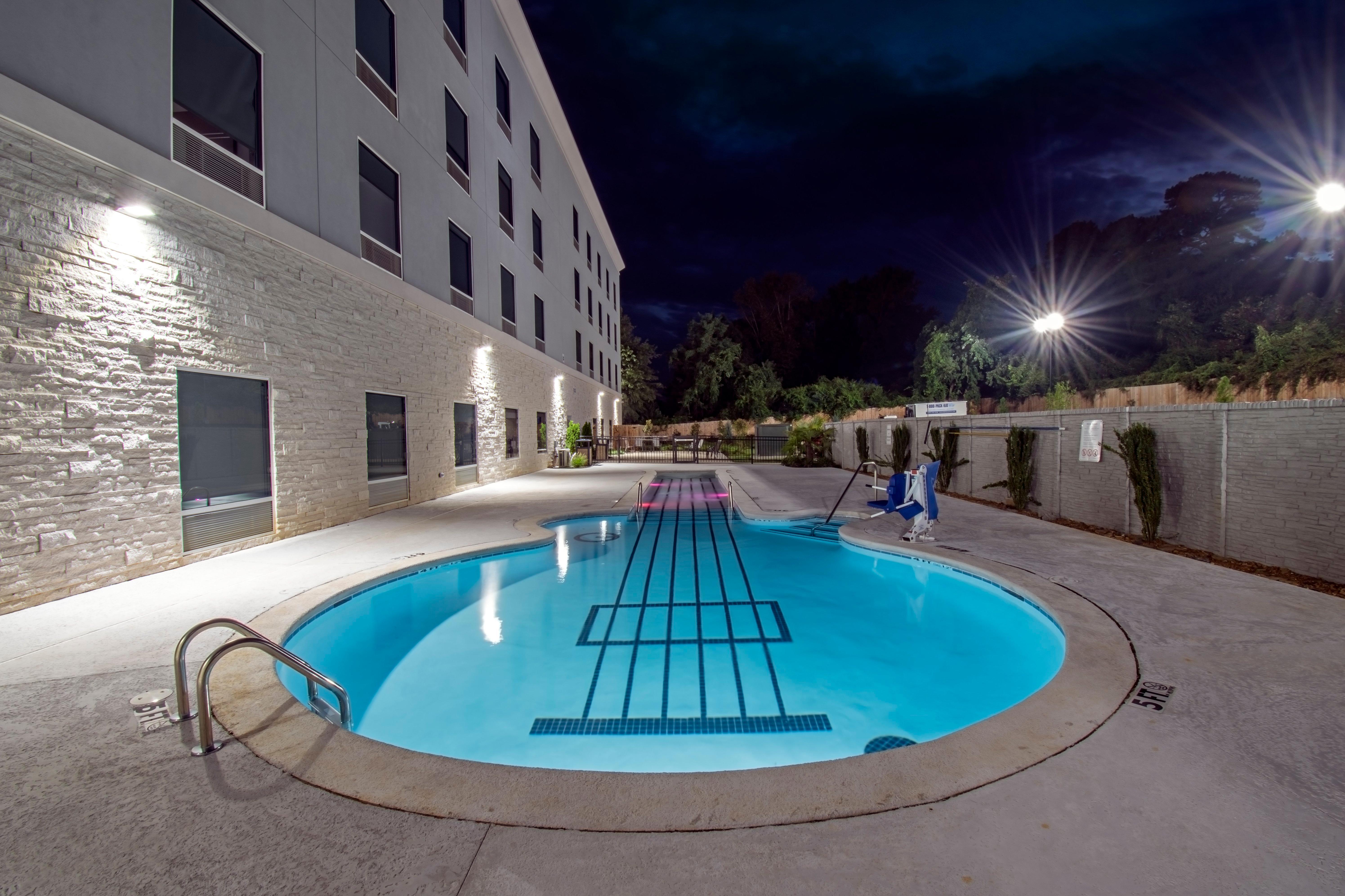 Holiday Inn Express & Suites Memphis Arpt Elvis Presley Blv By Ihg Exterior foto